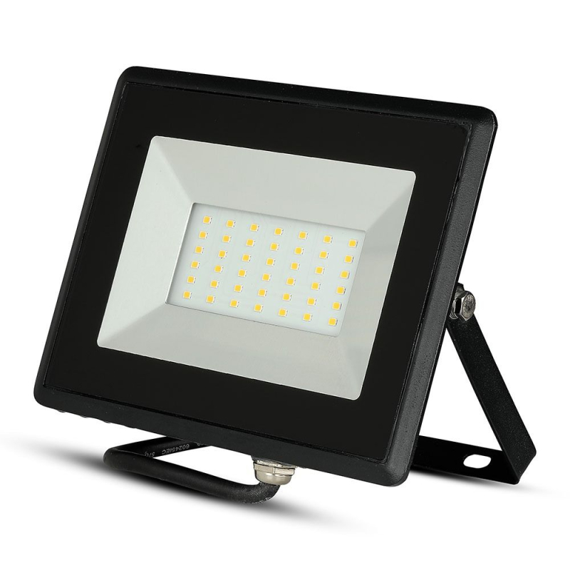 Fluter € Licht Flutlicht -LED Scheinwerfer 30W objek, Strahler Warmweiss 14,95