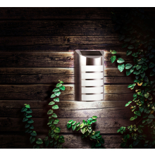 LED Solar Wandleuchte Fassadenleuchte aus rostfreiem Stahl für den Außenbereich mit Bewegungs-Sensor in Edelstahl | 160 x 70 x 265mm (B. x L. x H.) | 20 Lumen | Kaltweiß (6000 K)